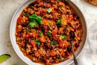 Smoky Chipotle Chili Recipe with Beans and Ground Beef