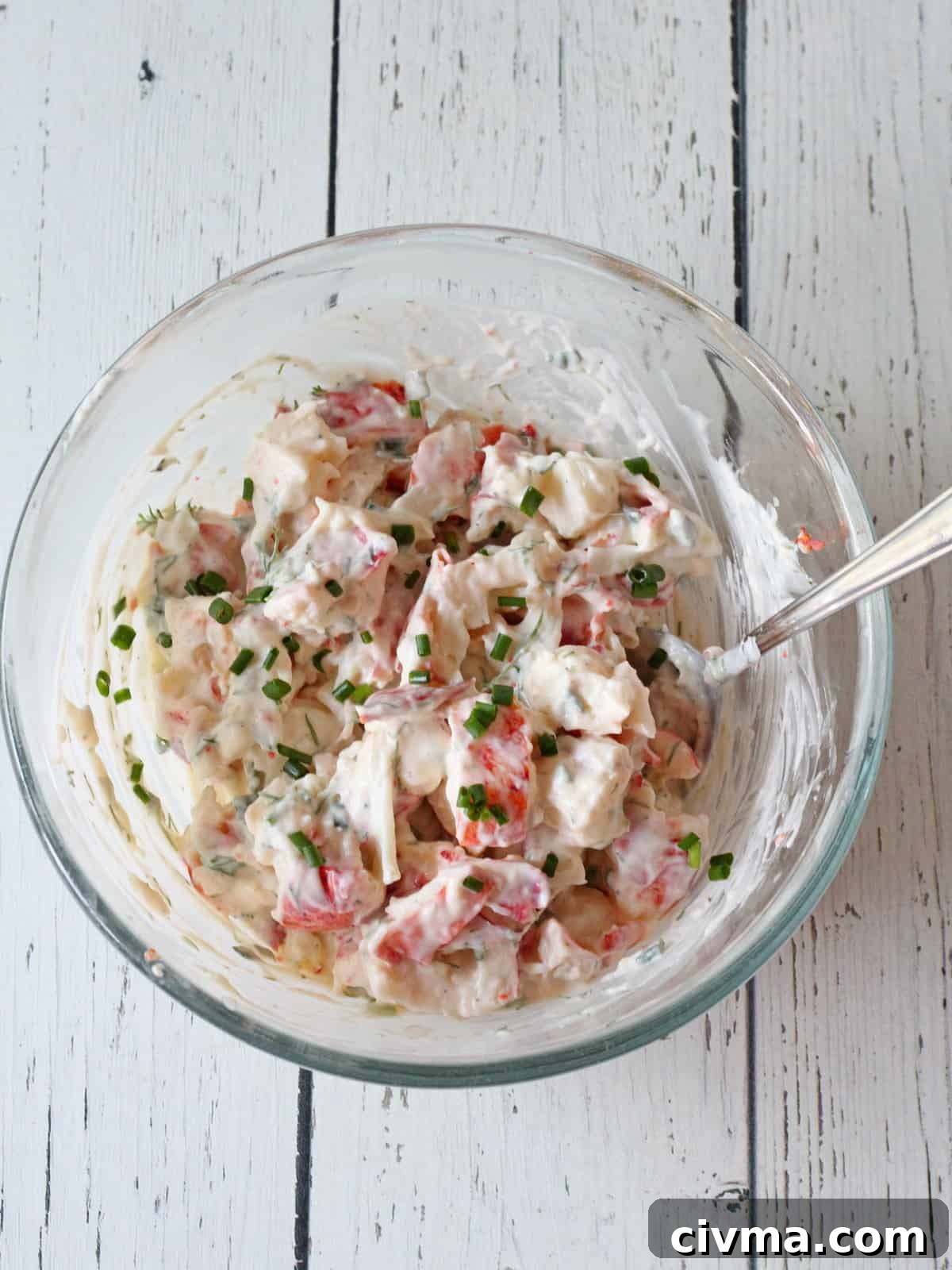 lobster mixture with mayonnaise and butter