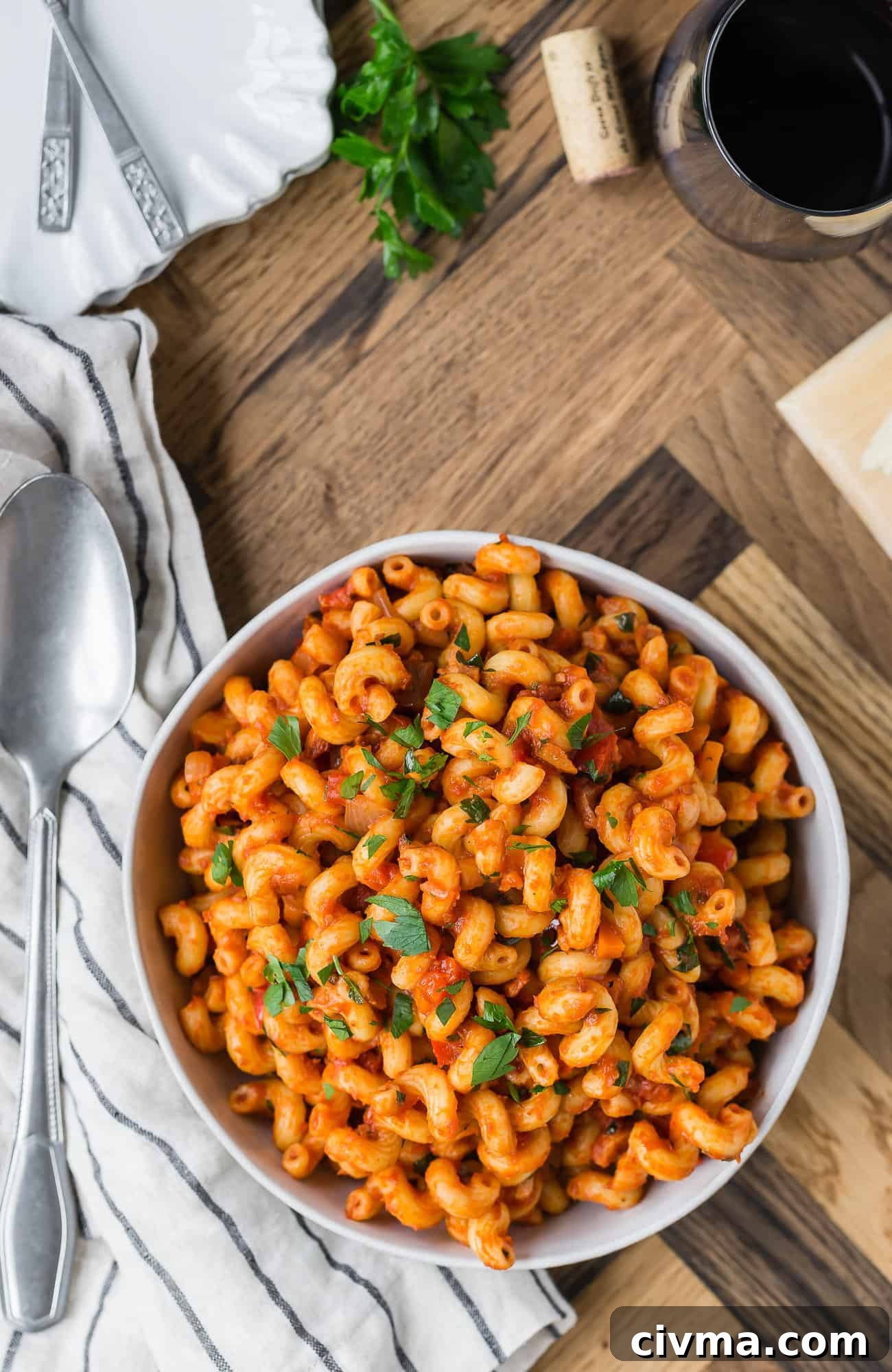 Overhead view of pasta in serving bowl.
