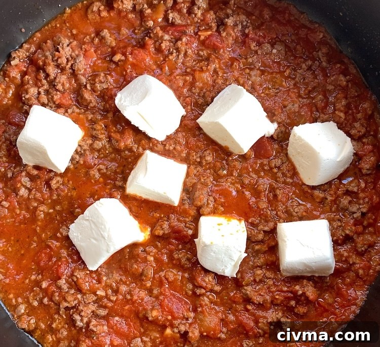 Creamy meat sauce for an easy tortellini casserole.