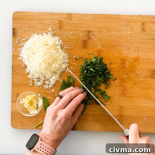 Creamy Garlic Cottage Cheese Mashed Potatoes 10 Fresh parsley finely chopped for garlic mashed potatoes.