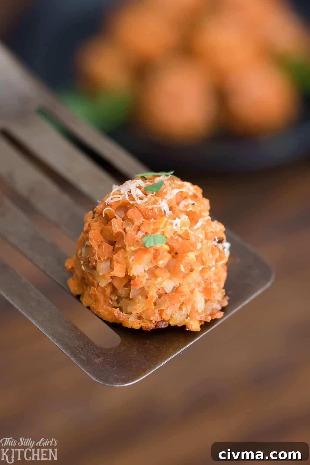 Sweet potato tots with dip