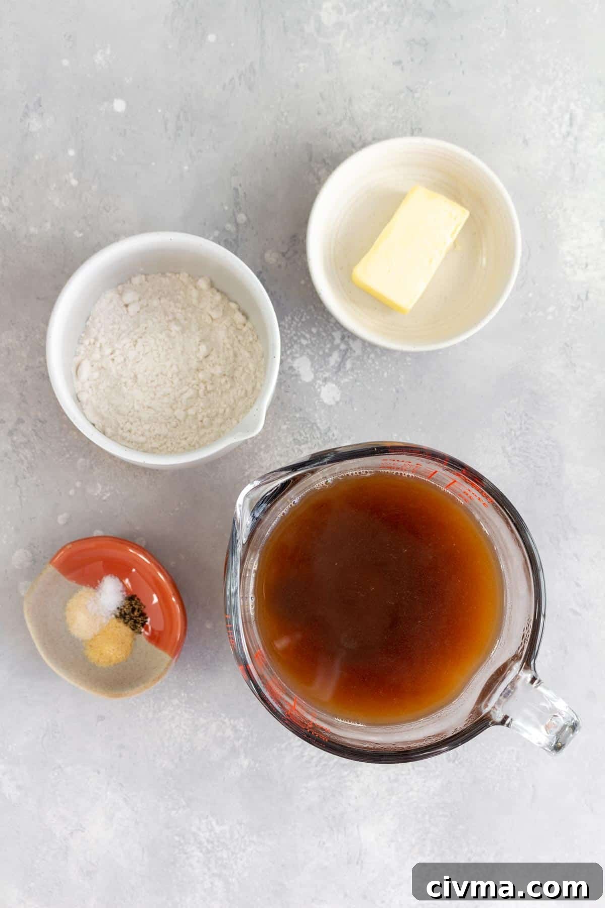 Ingredients needed to make brown gravy without drippings.