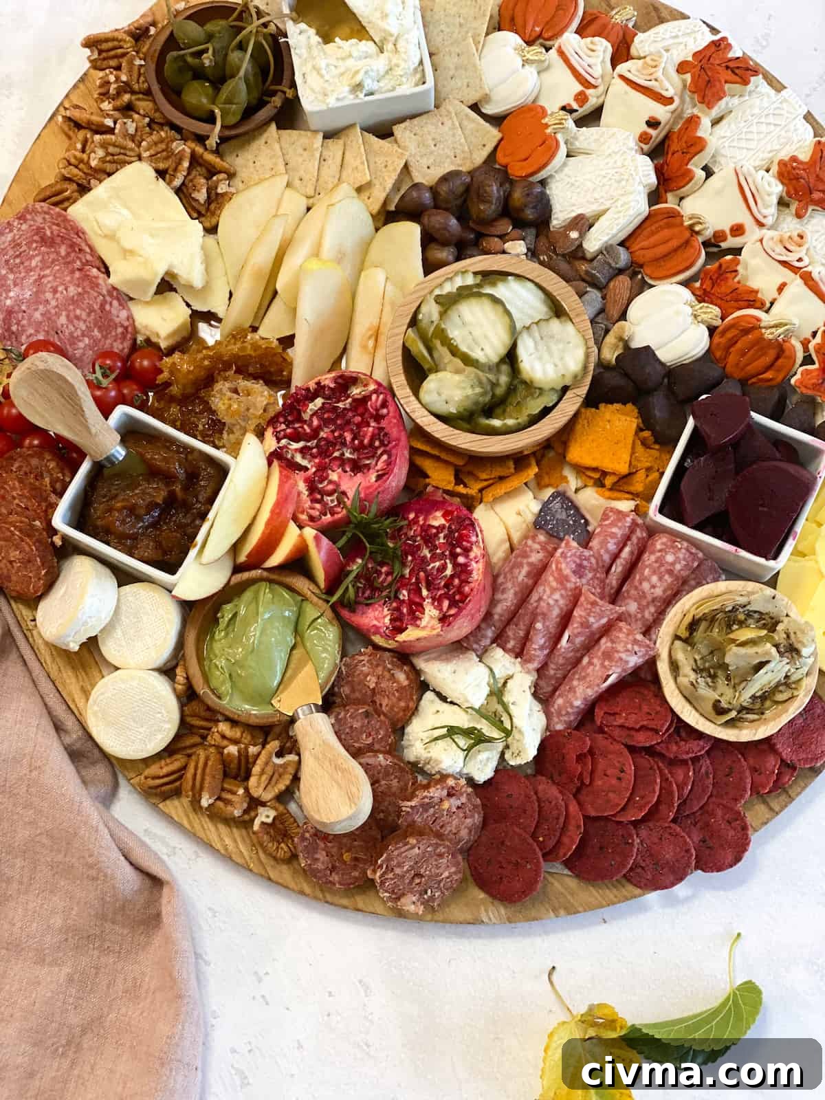 Create a Stunning Thanksgiving Charcuterie Board 2 Thanksgiving Charcuterie Board overhead shot