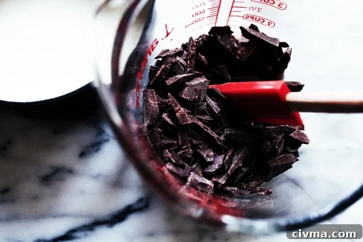 Chocolate Peanut Butter Swiss Roll Recipe | sophisticatedgourmet.com