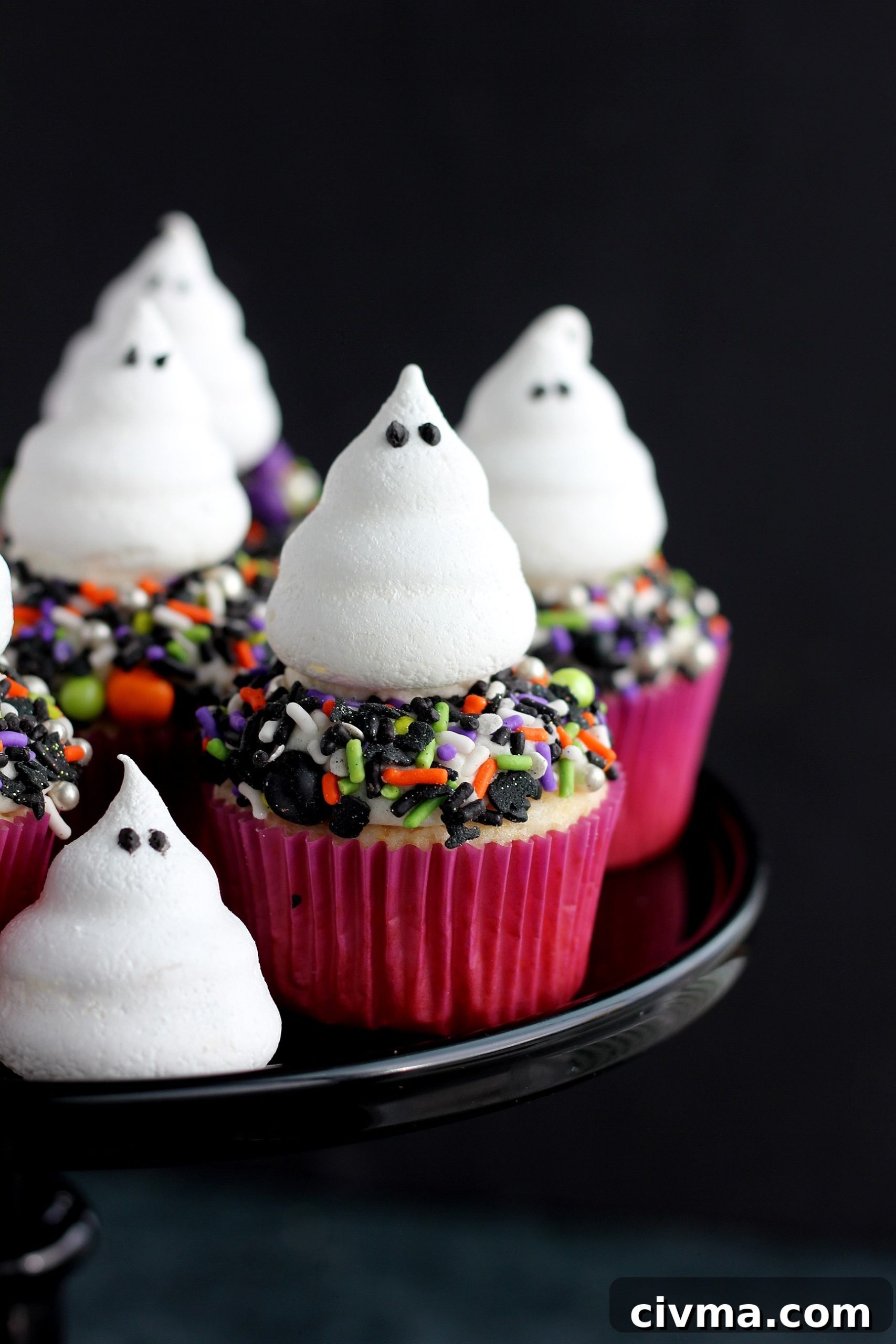 Halloween Ghost Meringue Cupcakes Recipe 3 Cupcakes with ghost meringues