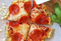 Pizza Chaffles: Crispy Low-Carb Cheese Waffle Recipe