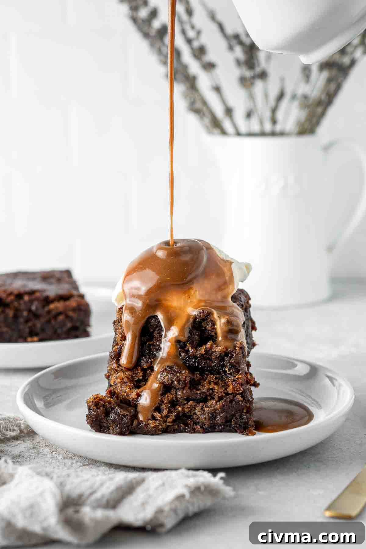 10 Viral Recipes from 2019 Worth Making 11 Vegan sticky date pudding with caramel sauce
